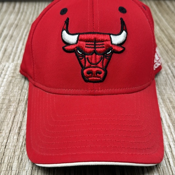 Adidas Chicago Bulls Hat - Picture 2 of 7
